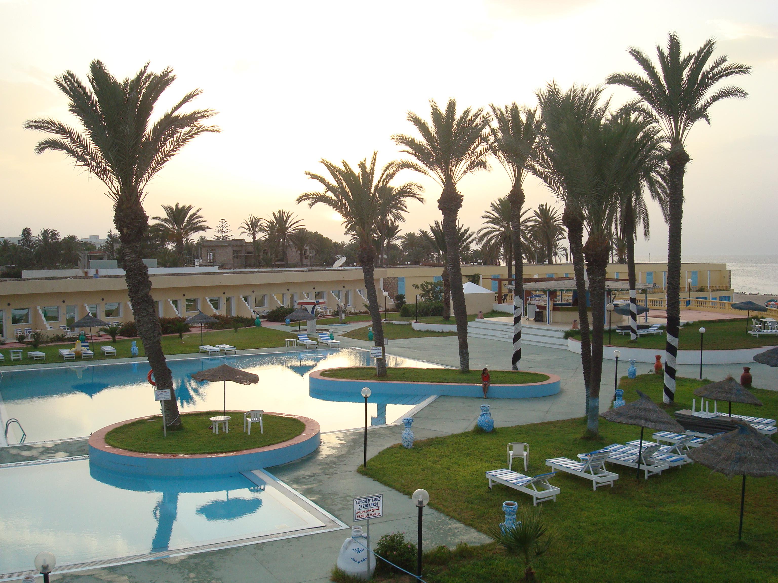 Hotel Les Palmiers Monastir Exterior photo